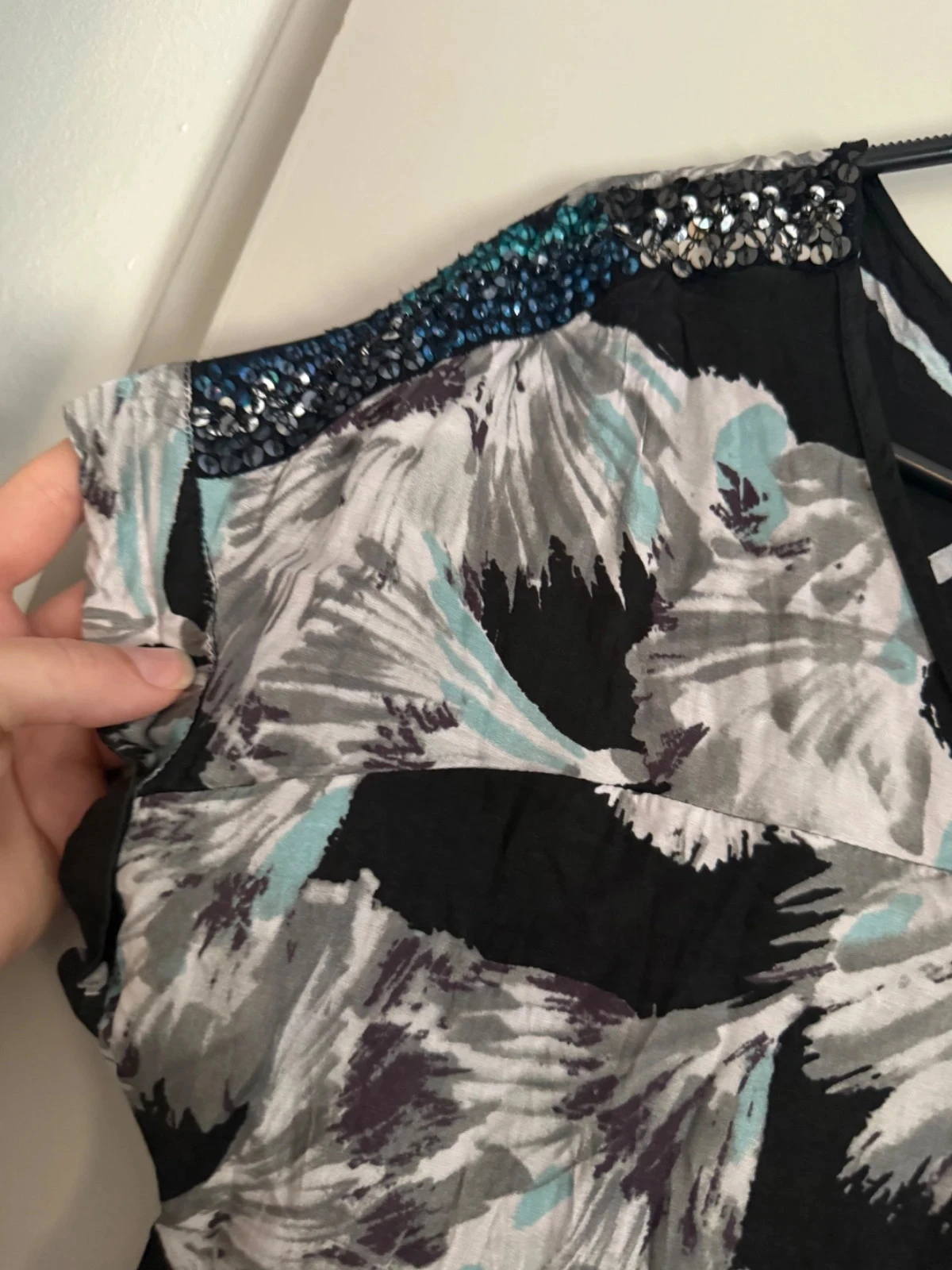 Vestido fluido y ligero estampado One Step con lentejuelas en los hombros Talla 36 – photo 5